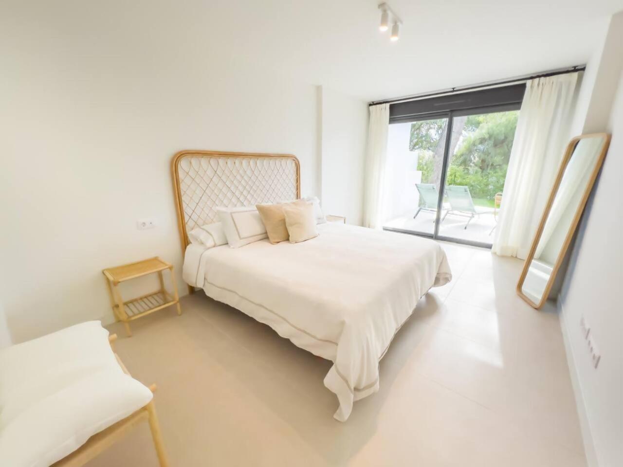 マルベーリャBajo Con Jardin En La Milla De Oroアパートメント エクステリア 写真